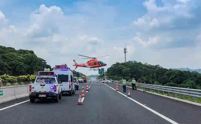 舞钢高速公路汽车救援案例